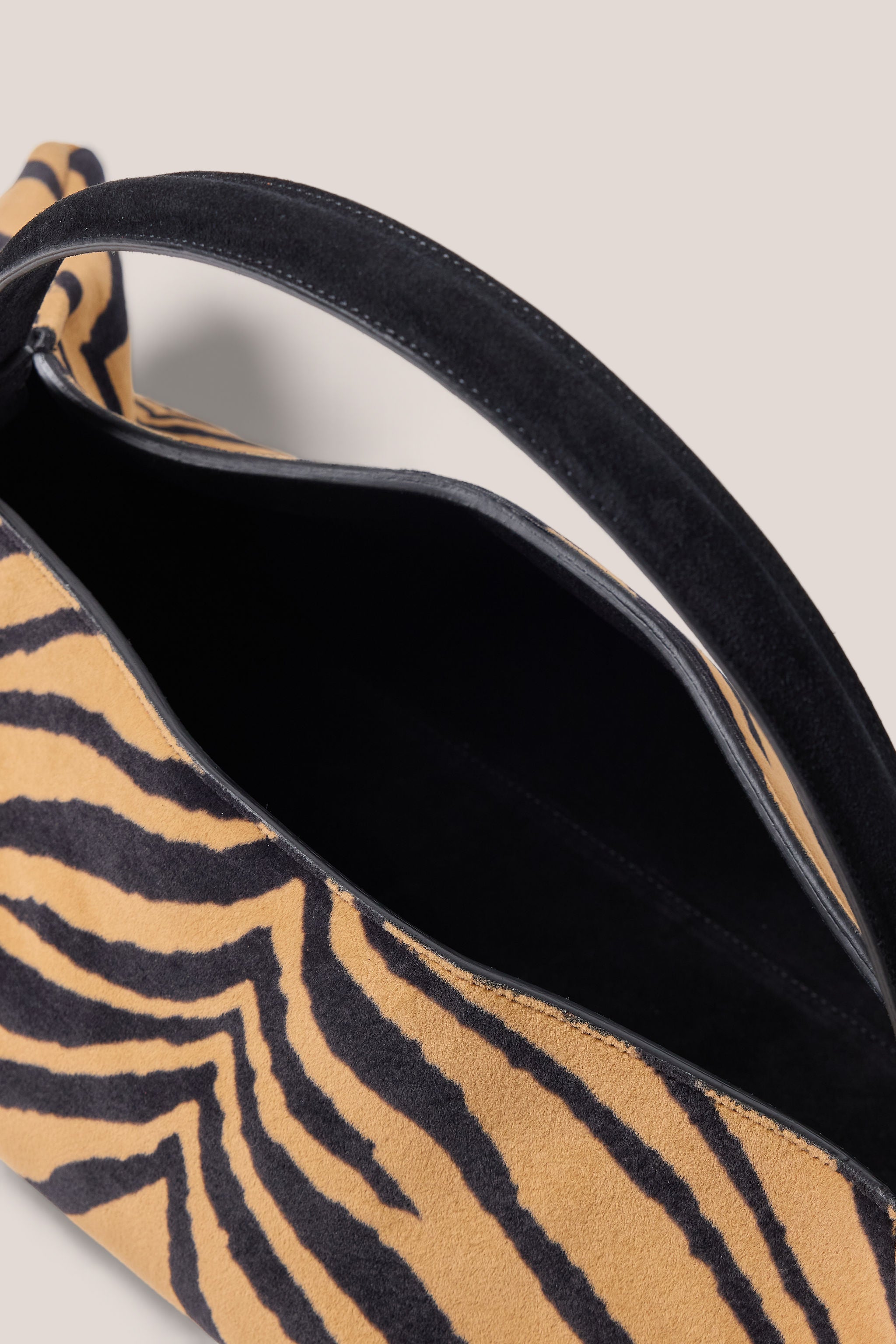 AMBER FOLD BAG - CABĀ x Jessica K