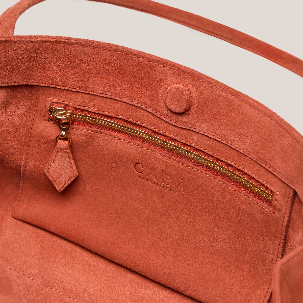 TER EAST-WEST SUEDE EDITION
