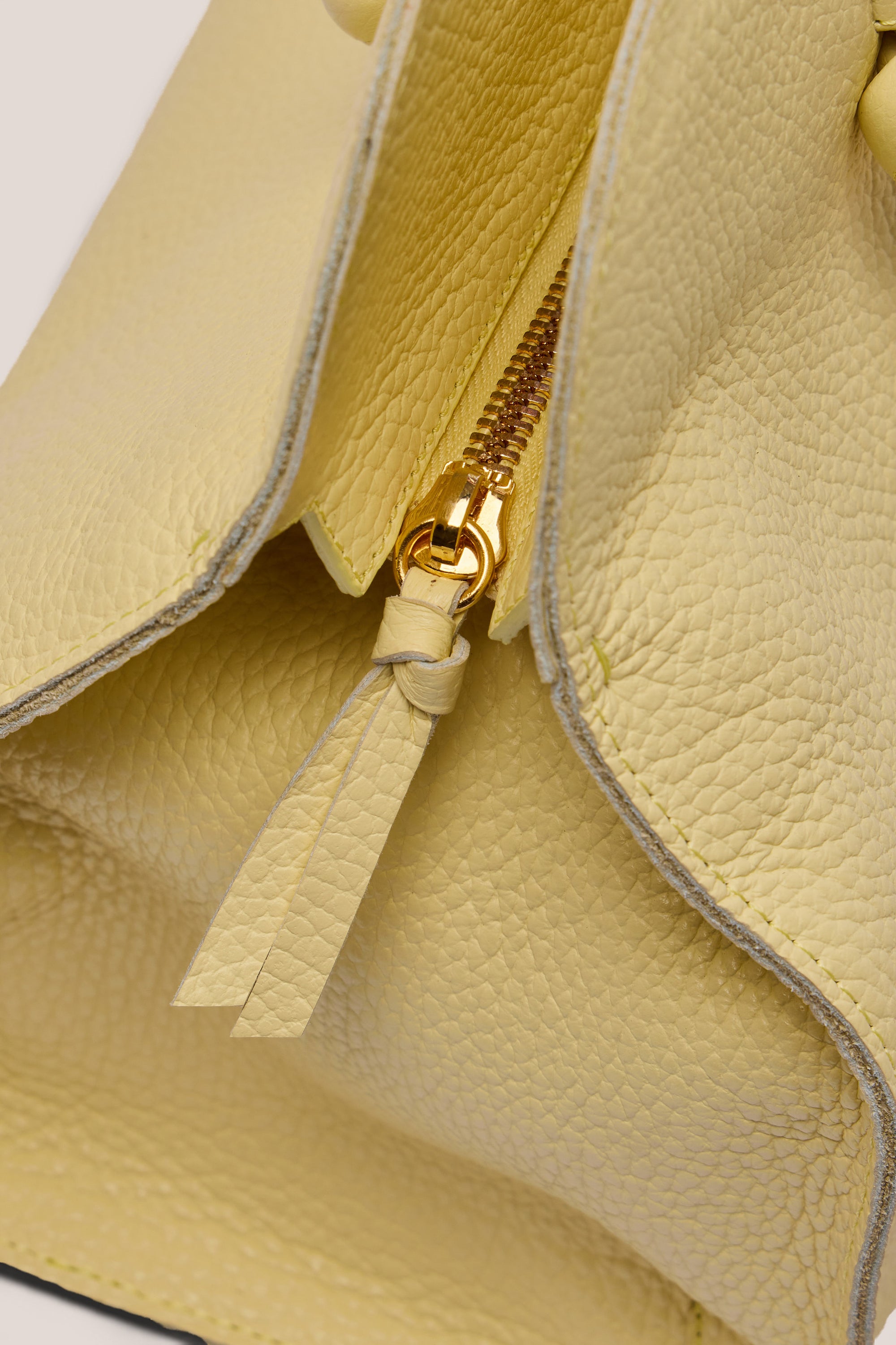 MARNIE SATCHEL BAG