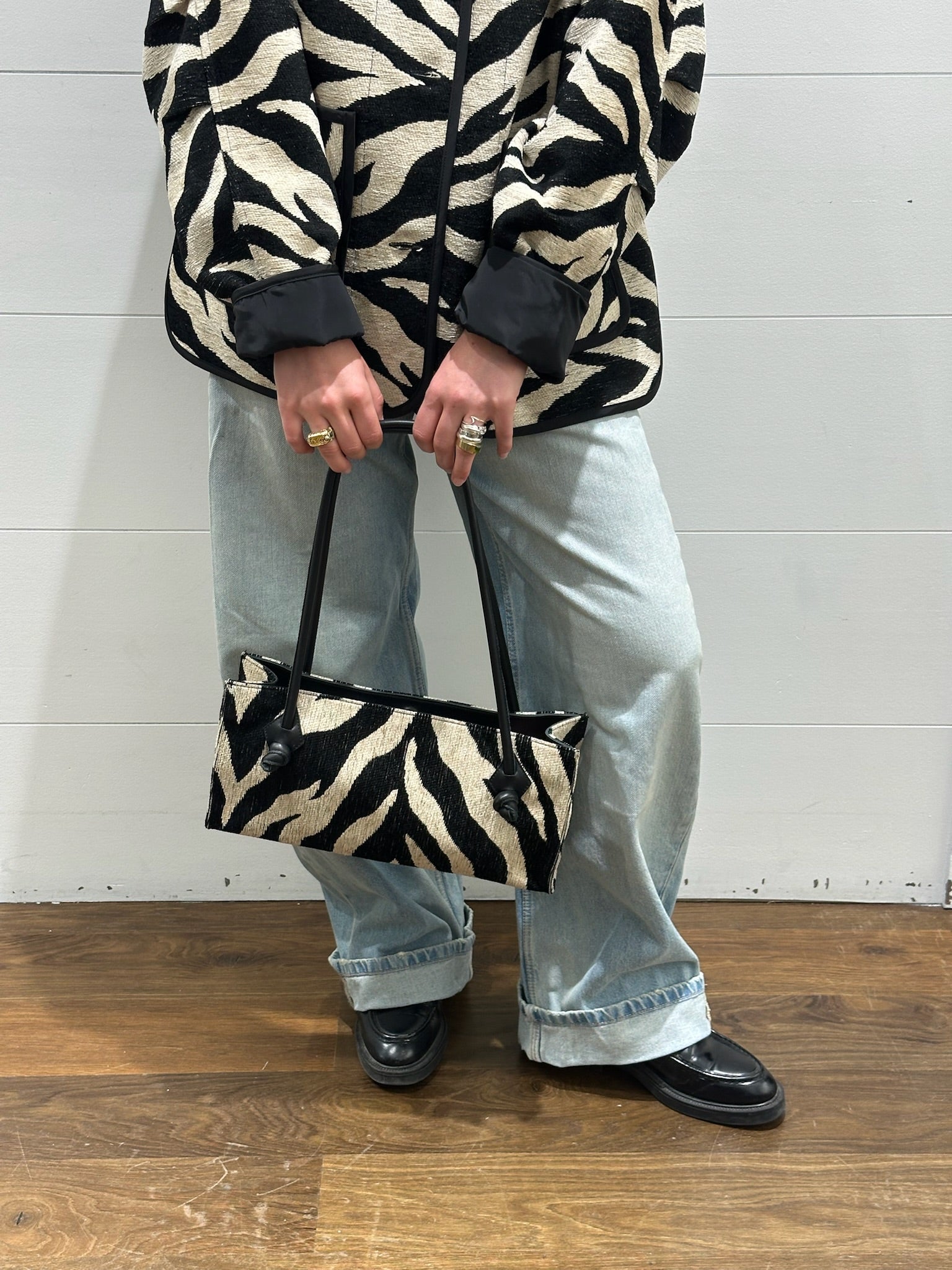 TER EAST-WEST BAG ZEBRA