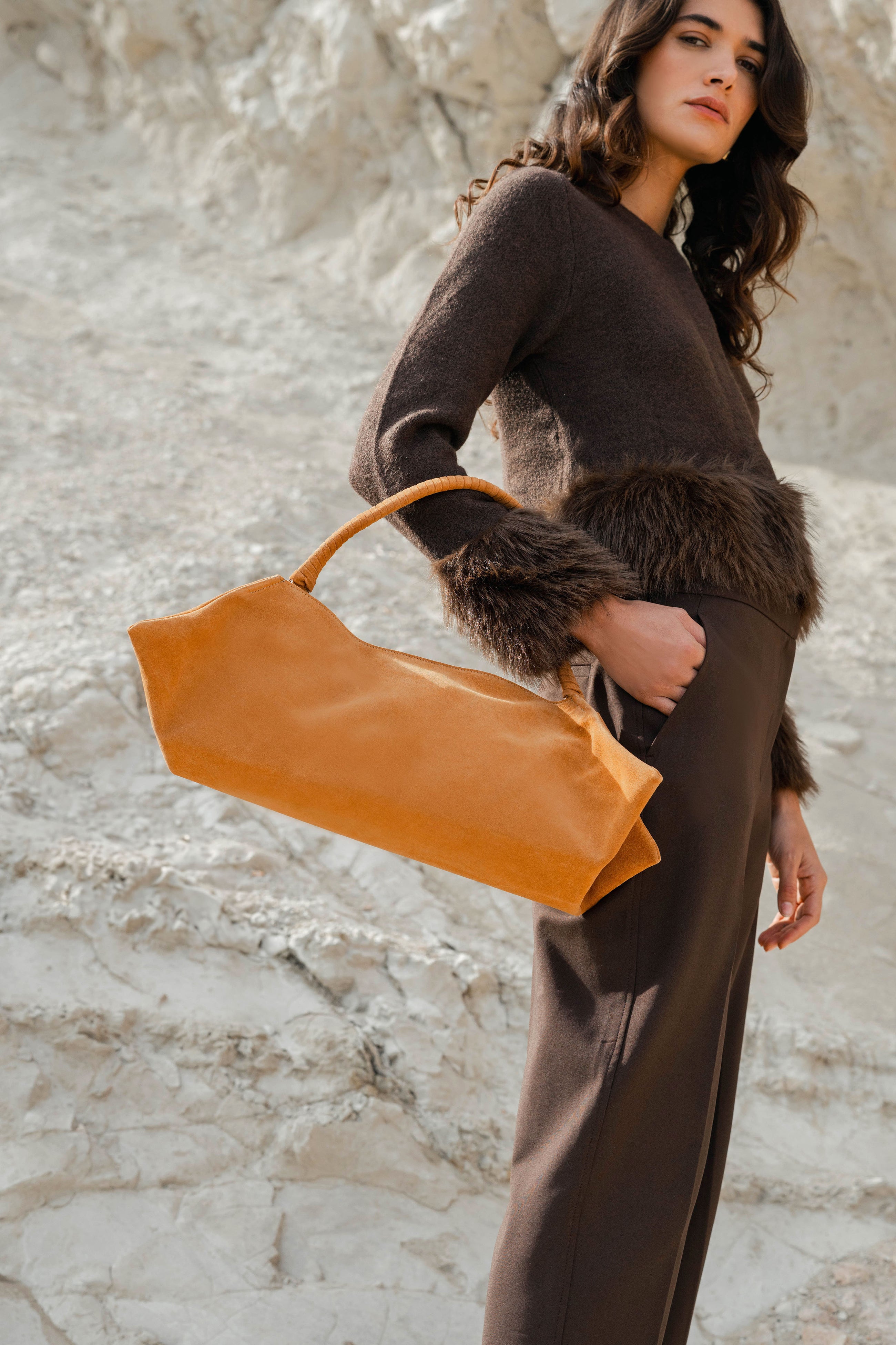AMBER FOLD BAG SUEDE