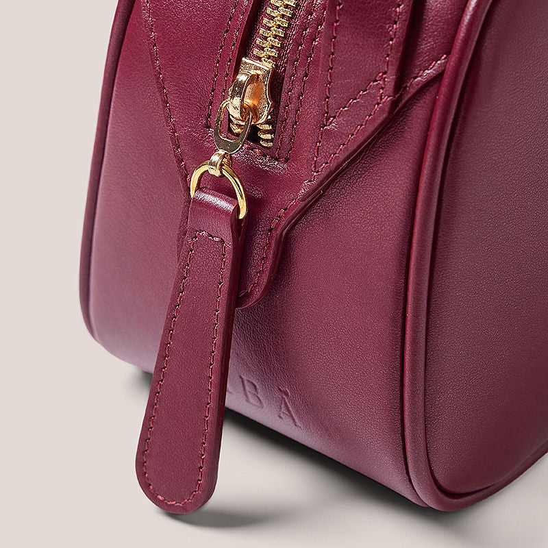 STELLA EAST-WEST BAG LEATHER