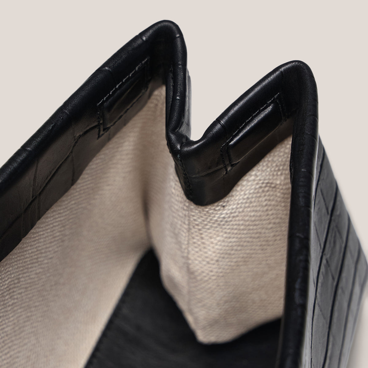 LUNA CLUTCH CROCO