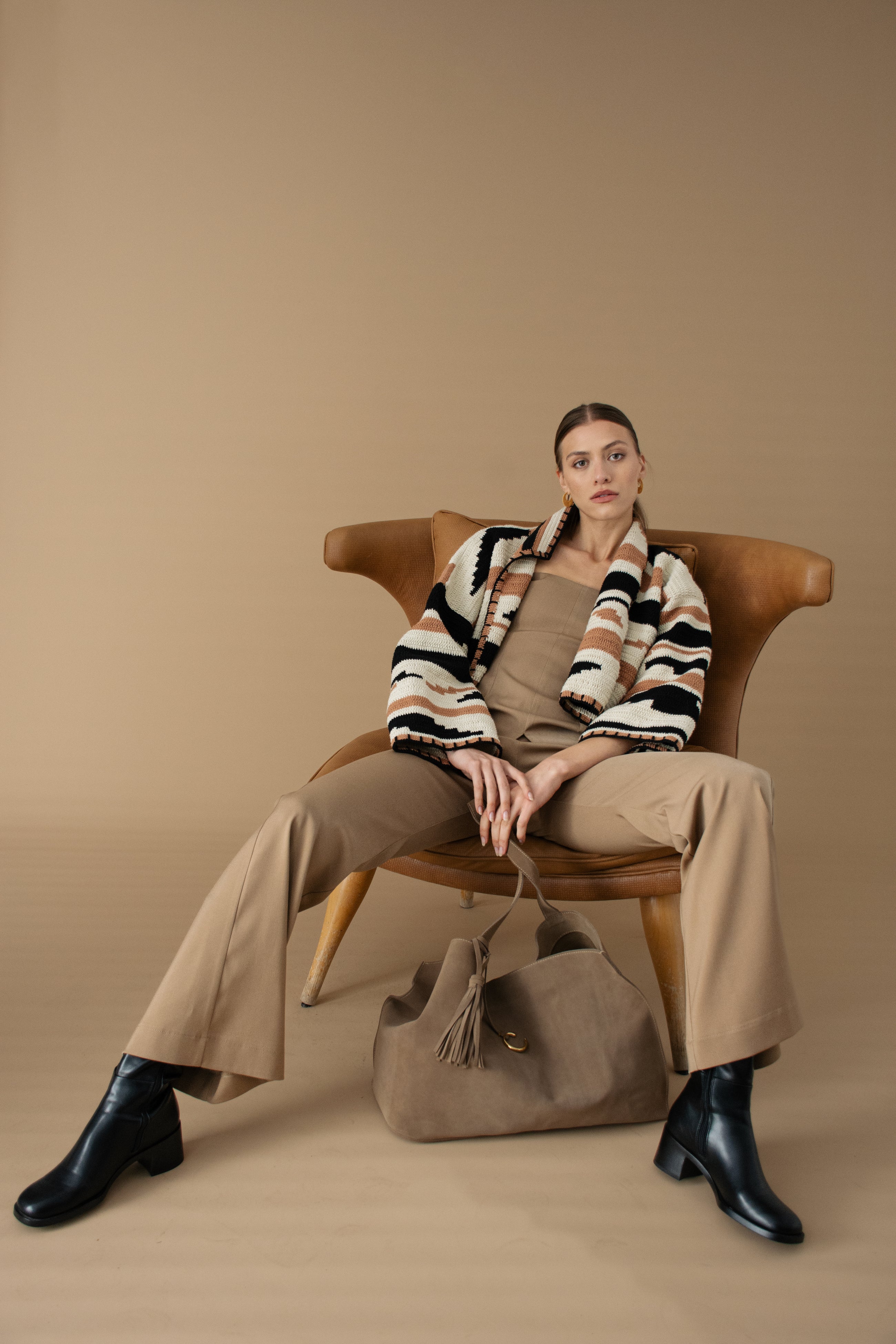 Taupe