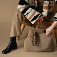 Taupe